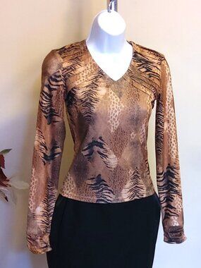 NWOT NESS Women's Multi Color Print V Neck Stretchy Pleated Top Size 0